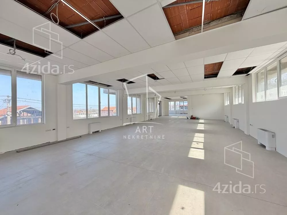Poslovni prostor | 4zida