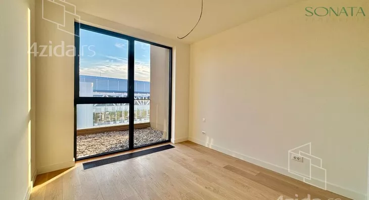 Šestosoban stan | 4zida