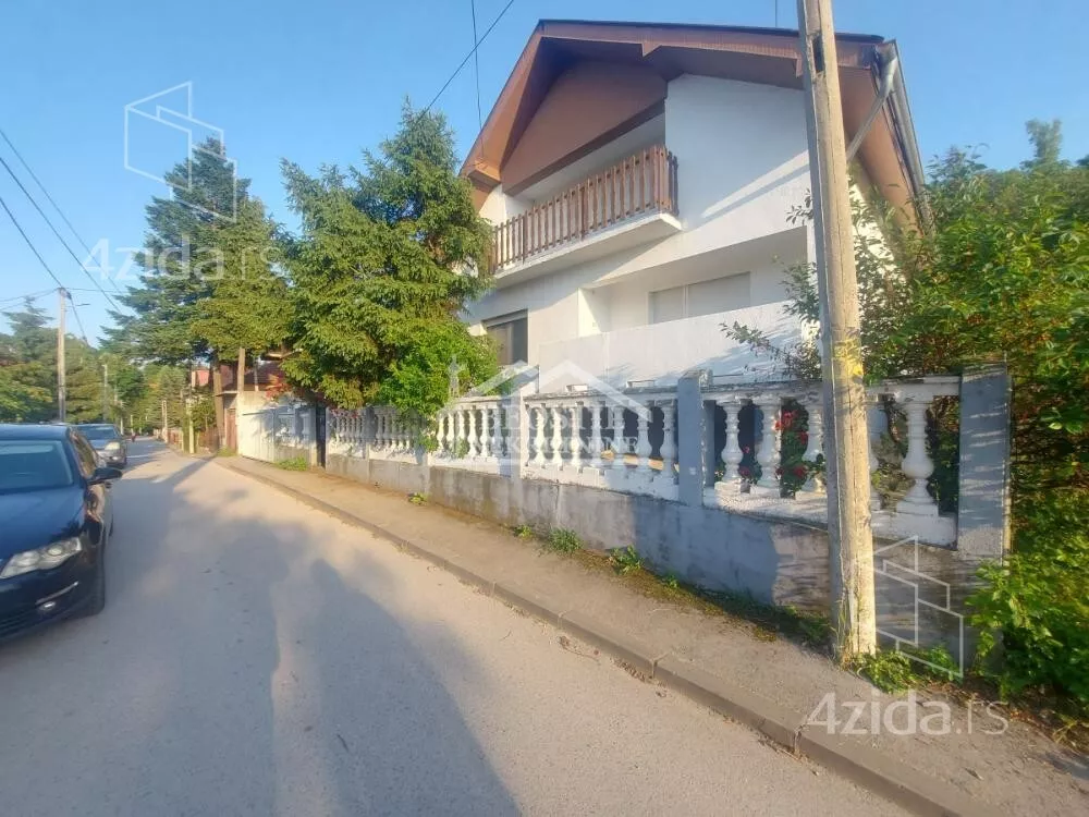 Kuća | 4zida