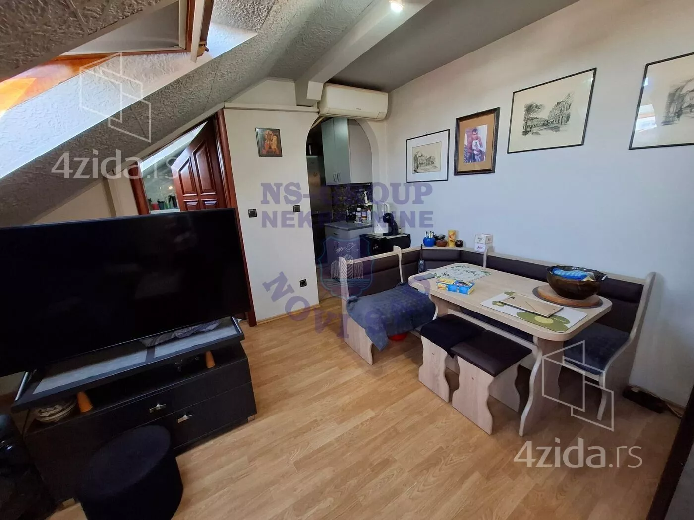 Jednoiposoban stan | 4zida