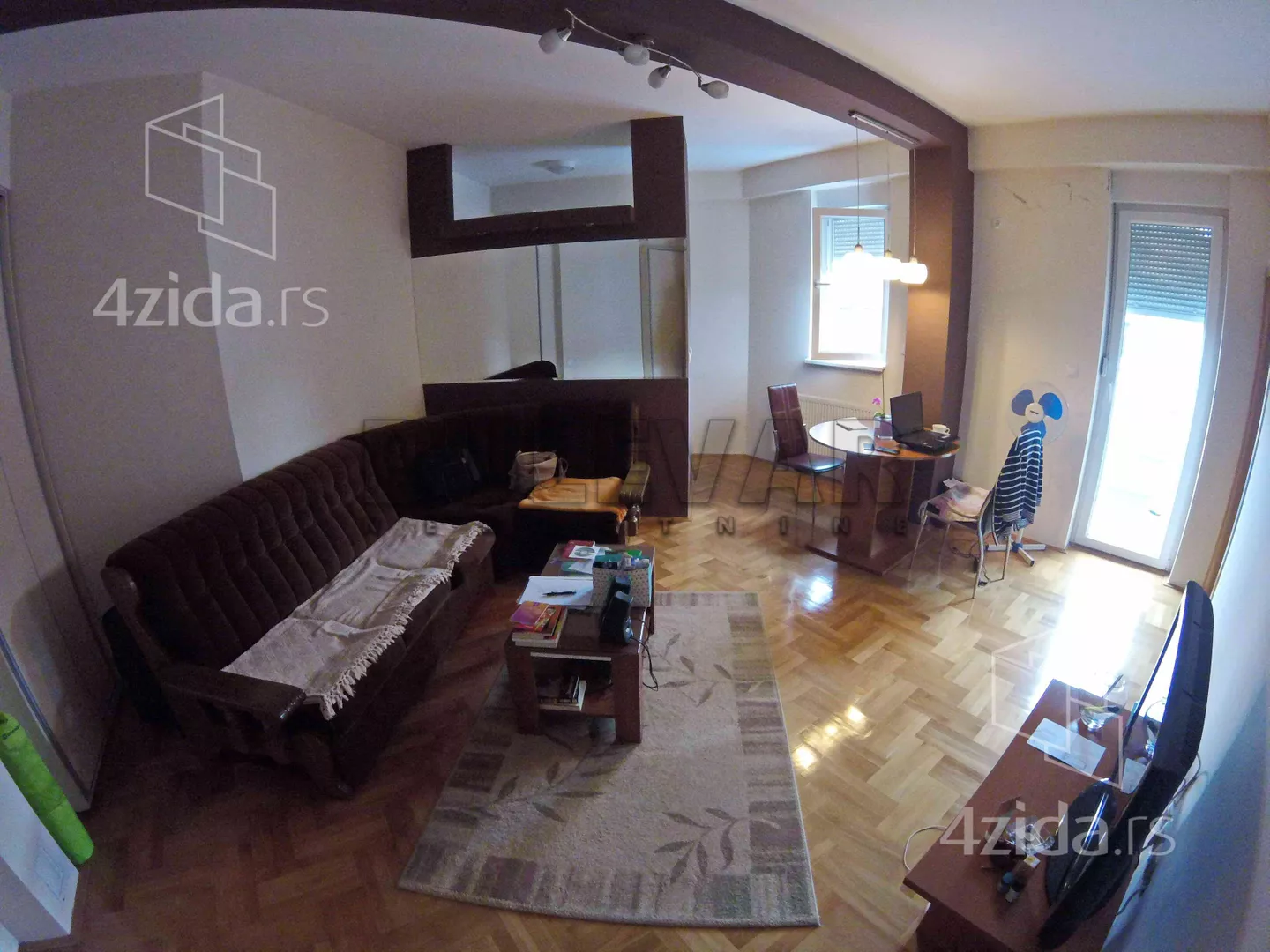 Jednoiposoban stan | 4zida