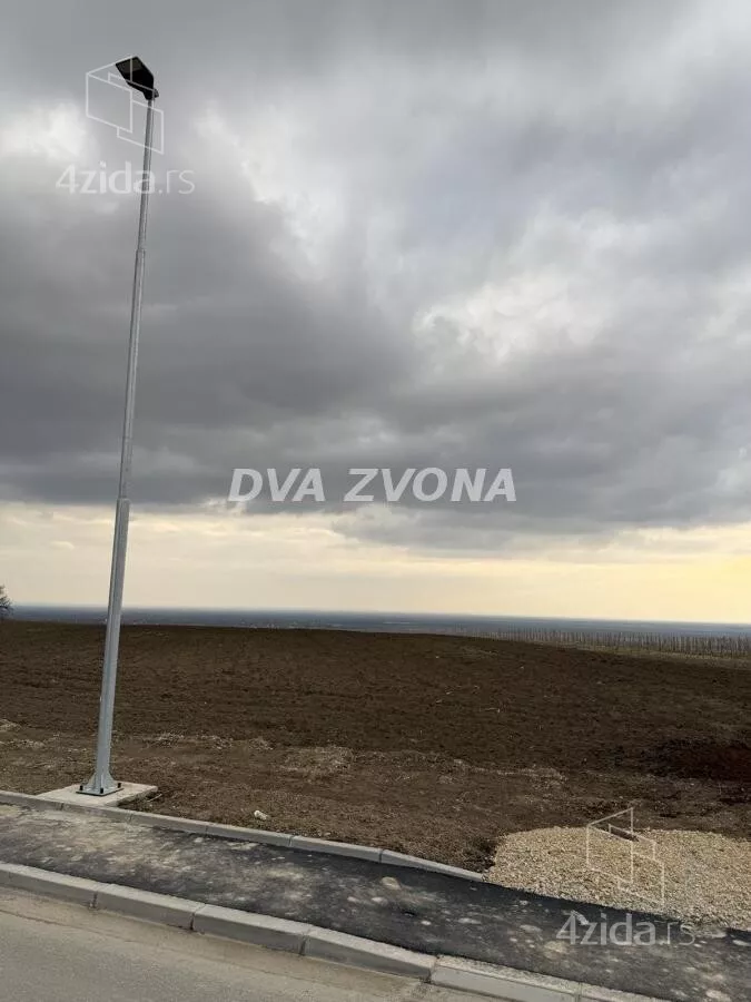 Plac | 4zida