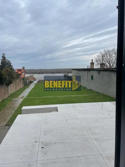 Pregrevica | 4zida.rs