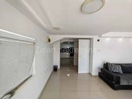 Lončarska | 4zida.rs
