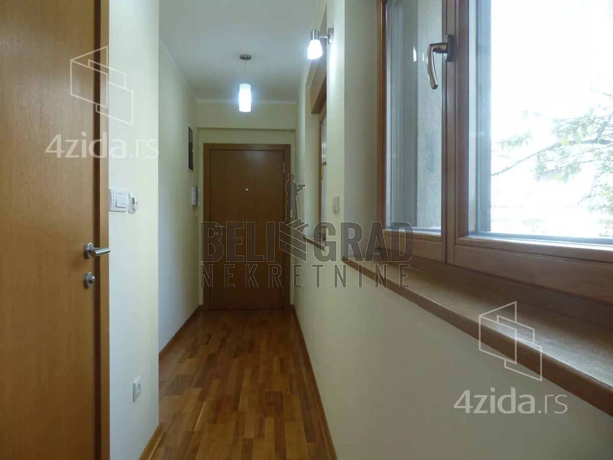 Kancelarija | 4zida