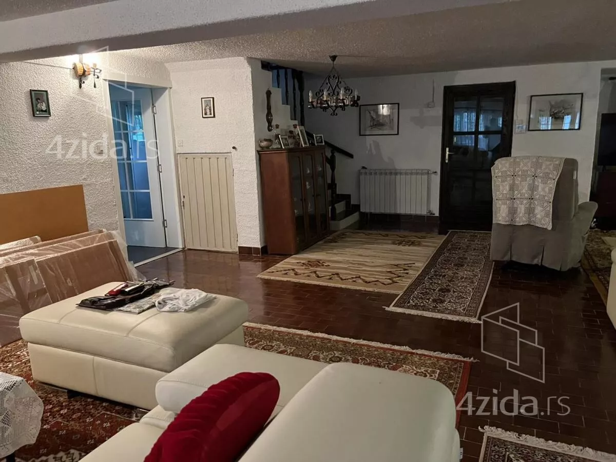 Kuća | 4zida