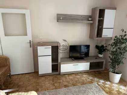 Železnička stanica | 4zida.rs