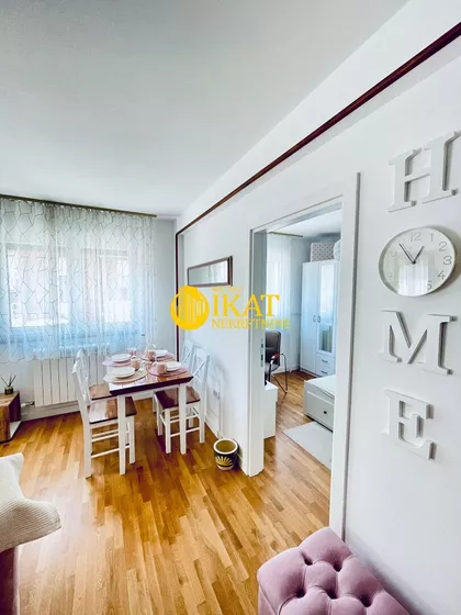 Milice Janković | 4zida.rs