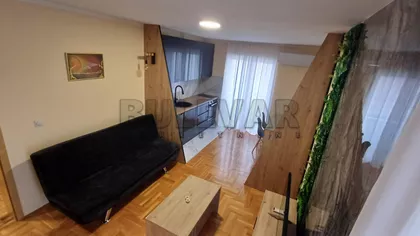 Momčila Milovanovića | 4zida.rs
