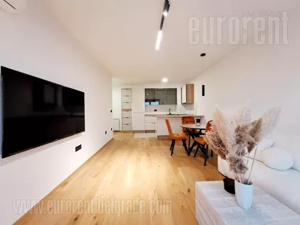 BOGOSLOVIJA | 4zida.rs