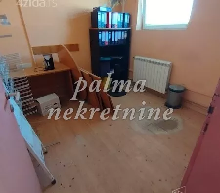 Poslovna zgrada | 4zida