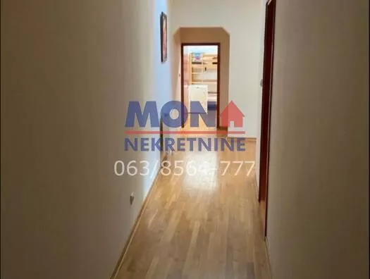 Šestosoban stan | 4zida