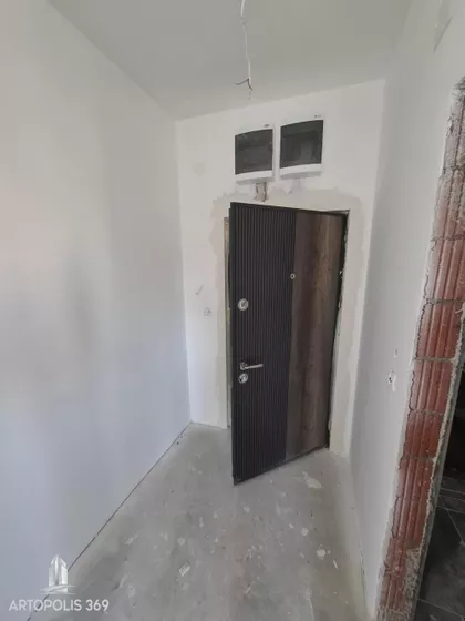 Surčin (mesto) | 4zida.rs
