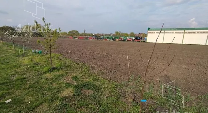 Građevinsko zemljište | 4zida