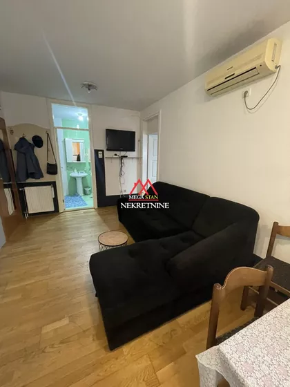 Braće Ribnikar | 4zida.rs