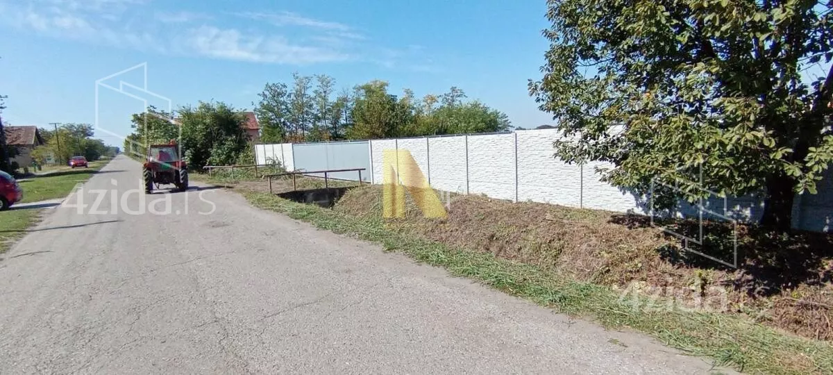 Poslovna zgrada | 4zida