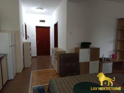 BRAĆE DRONJAK | 4zida.rs