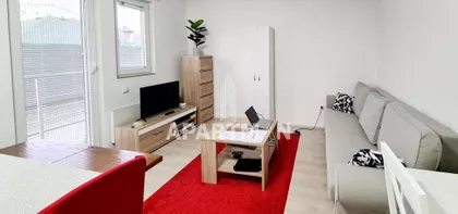 Zemun, Altina, Ugrinovački put | 4zida.rs