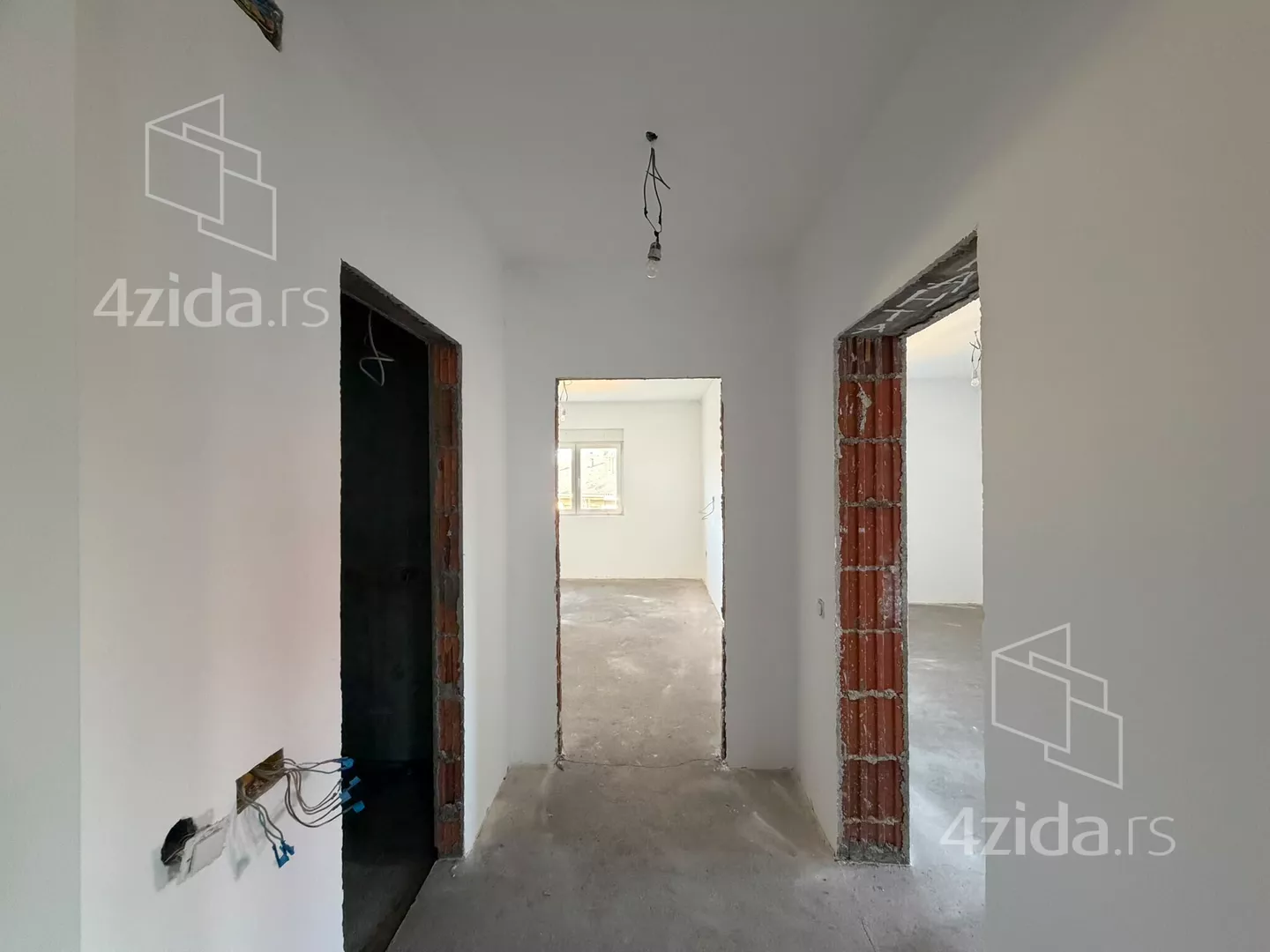 Troiposoban stan | 4zida