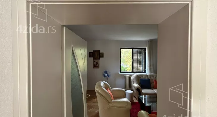 3-etažna kuća | 4zida