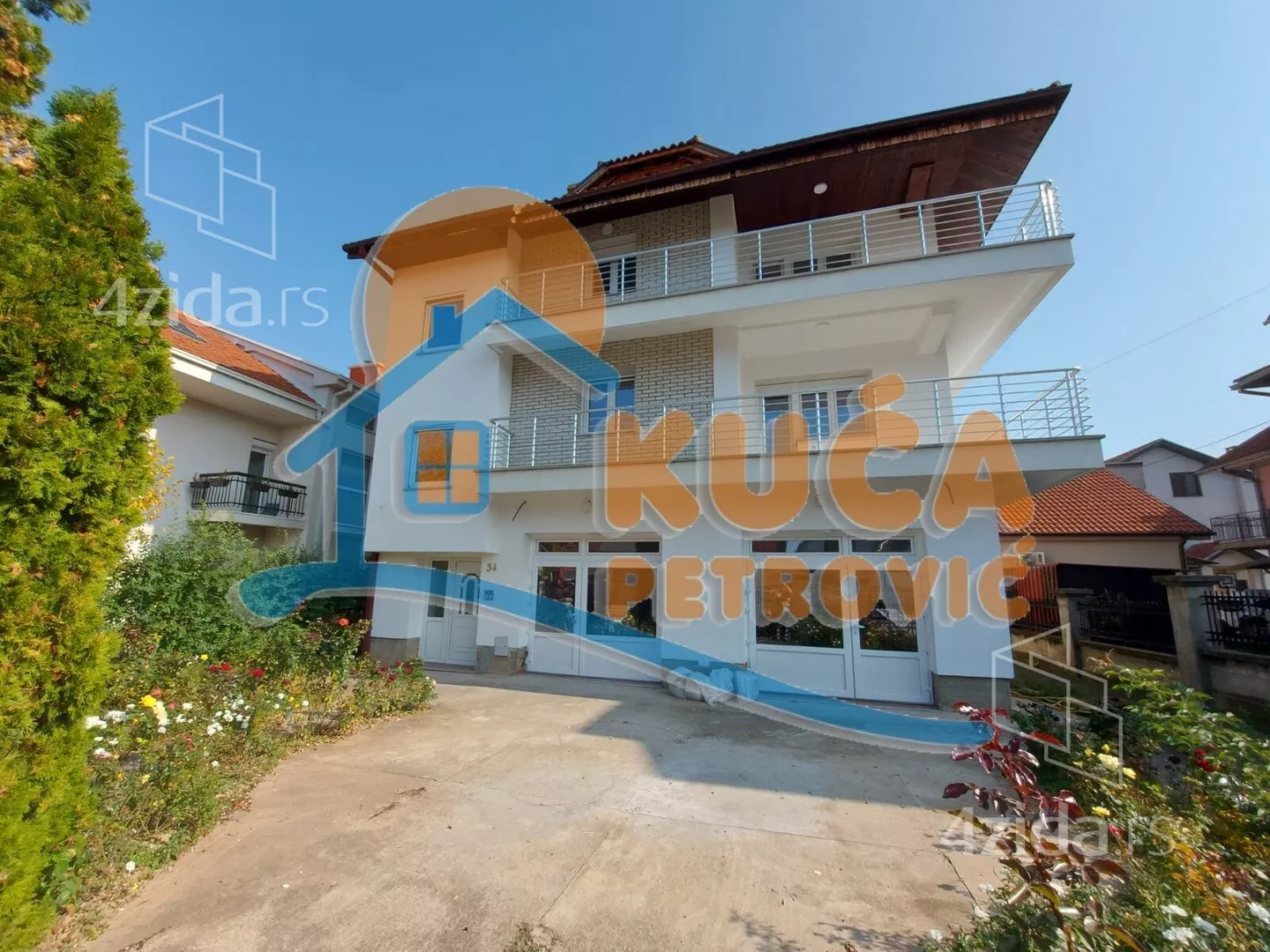 Troiposoban stan | 4zida