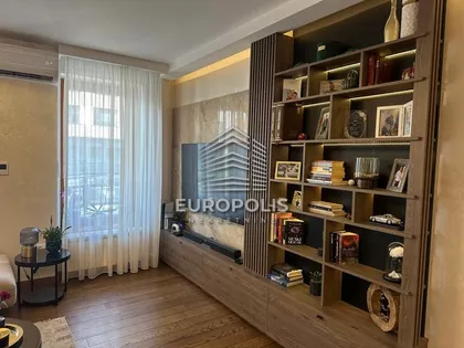 Južni Bulevar | 4zida.rs