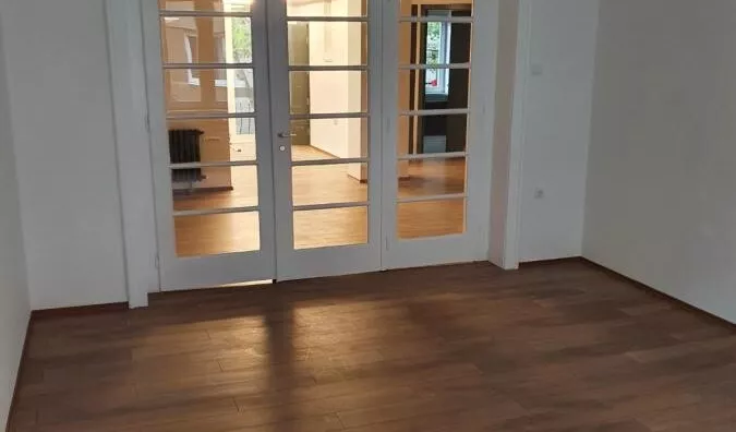 Četvoroiposoban stan | 4zida