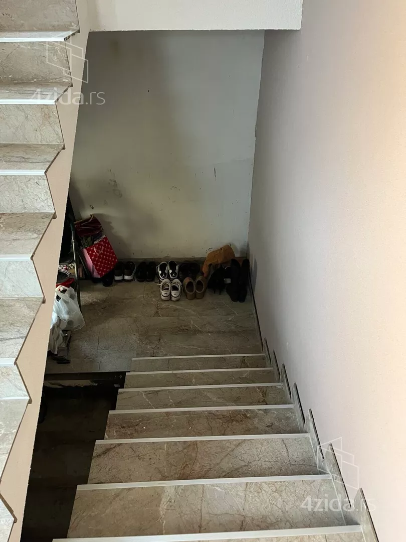 4-etažna kuća | 4zida