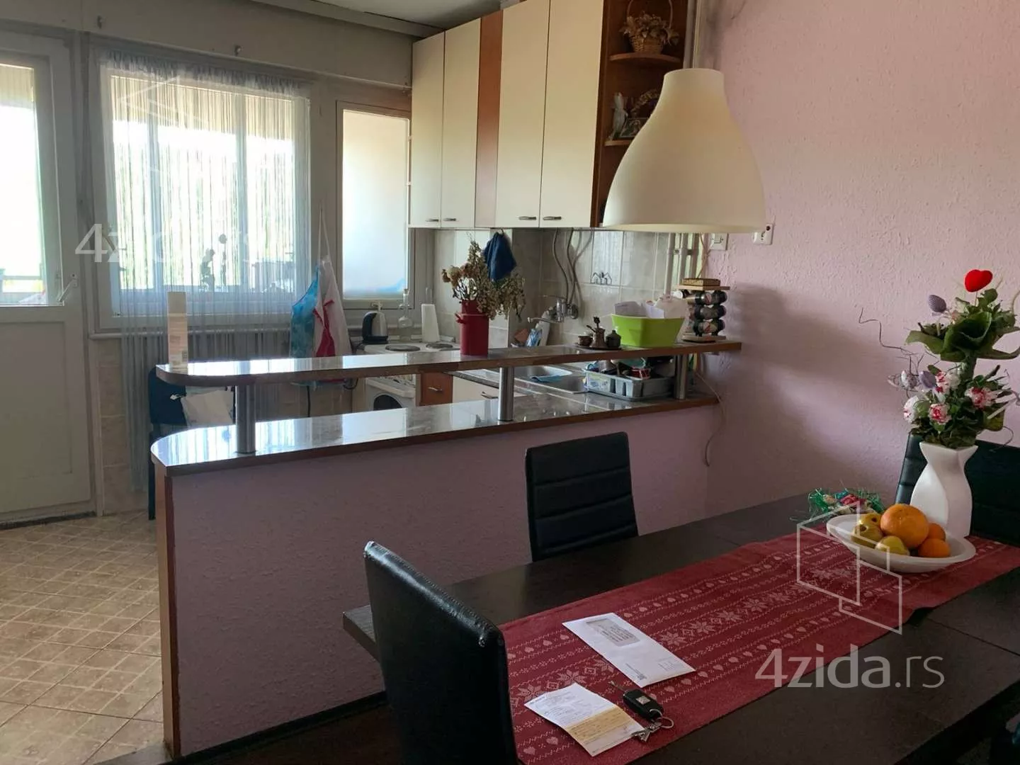 Troiposoban stan | 4zida