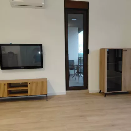 Zmaj Jovina 2 | 4zida.rs