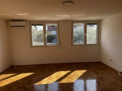 Sestara Bukumirović | 4zida.rs