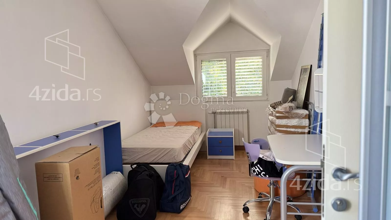 Petosoban stan | 4zida