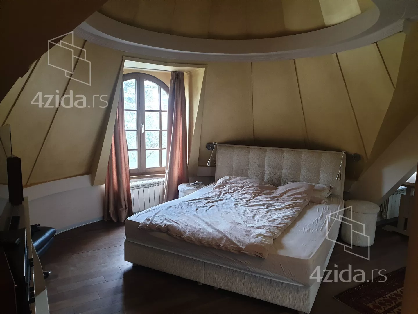 Petosoban stan | 4zida