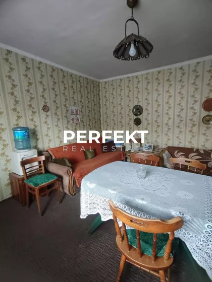 Istočna | 4zida.rs