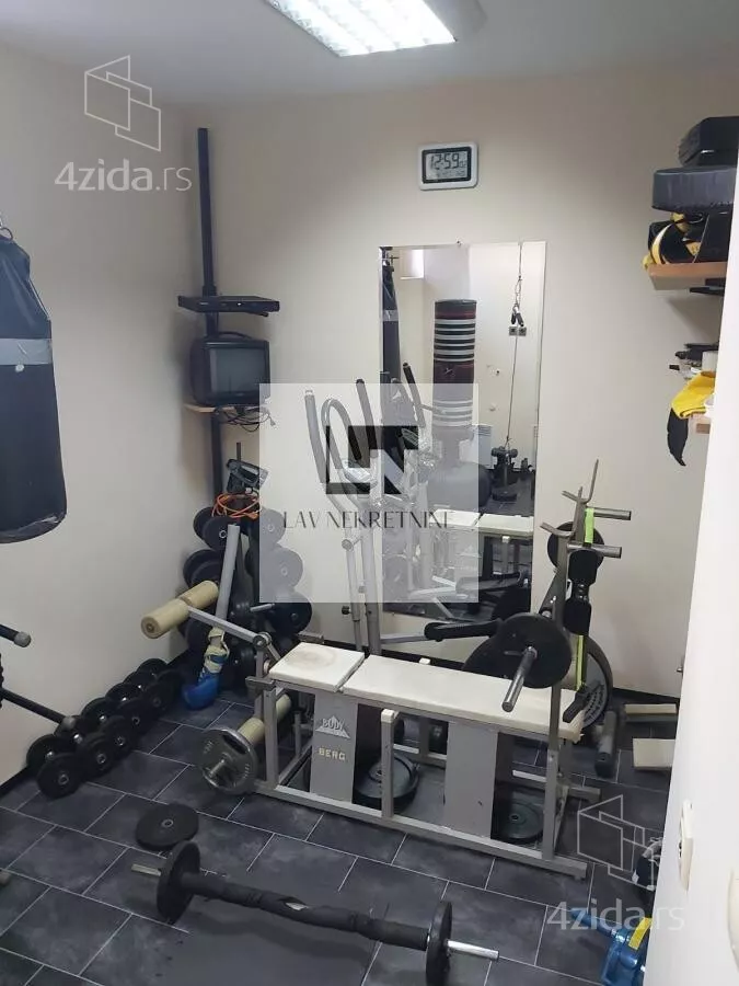 Dvoiposoban stan | 4zida