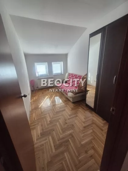 Branka Radičevića | 4zida.rs