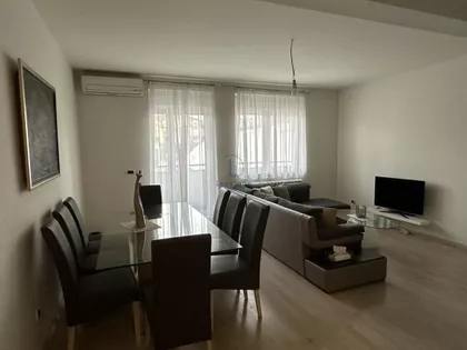 Mažuranićeva | 4zida.rs