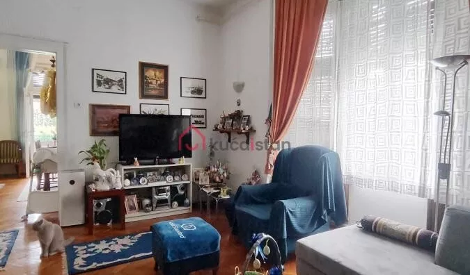 Šestosoban stan | 4zida