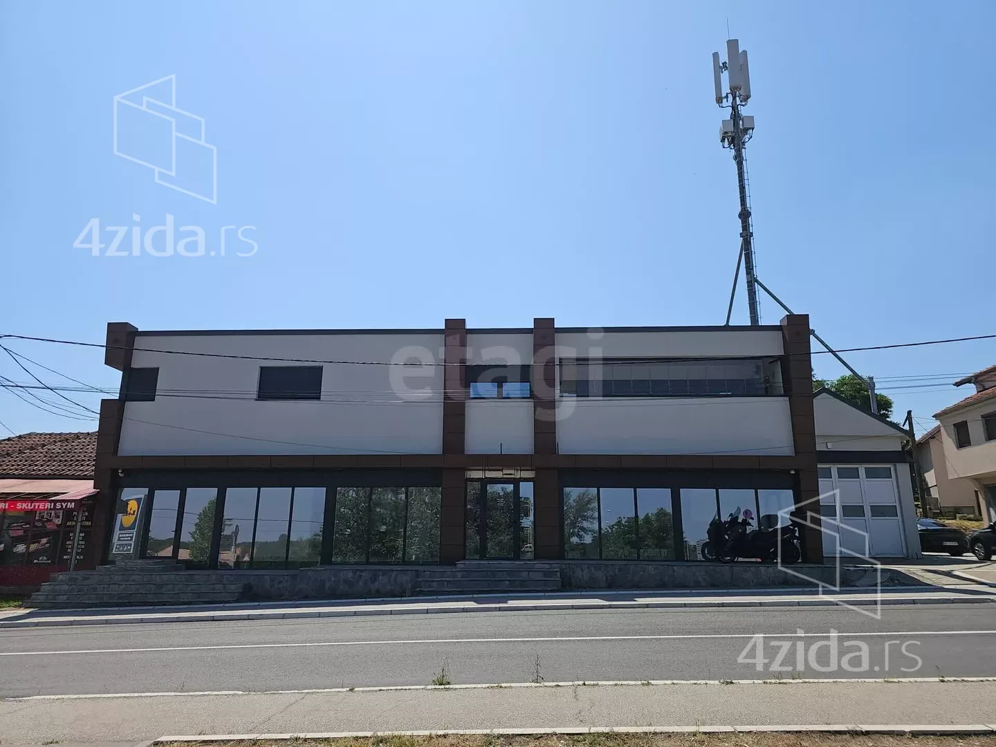 Lokal | 4zida
