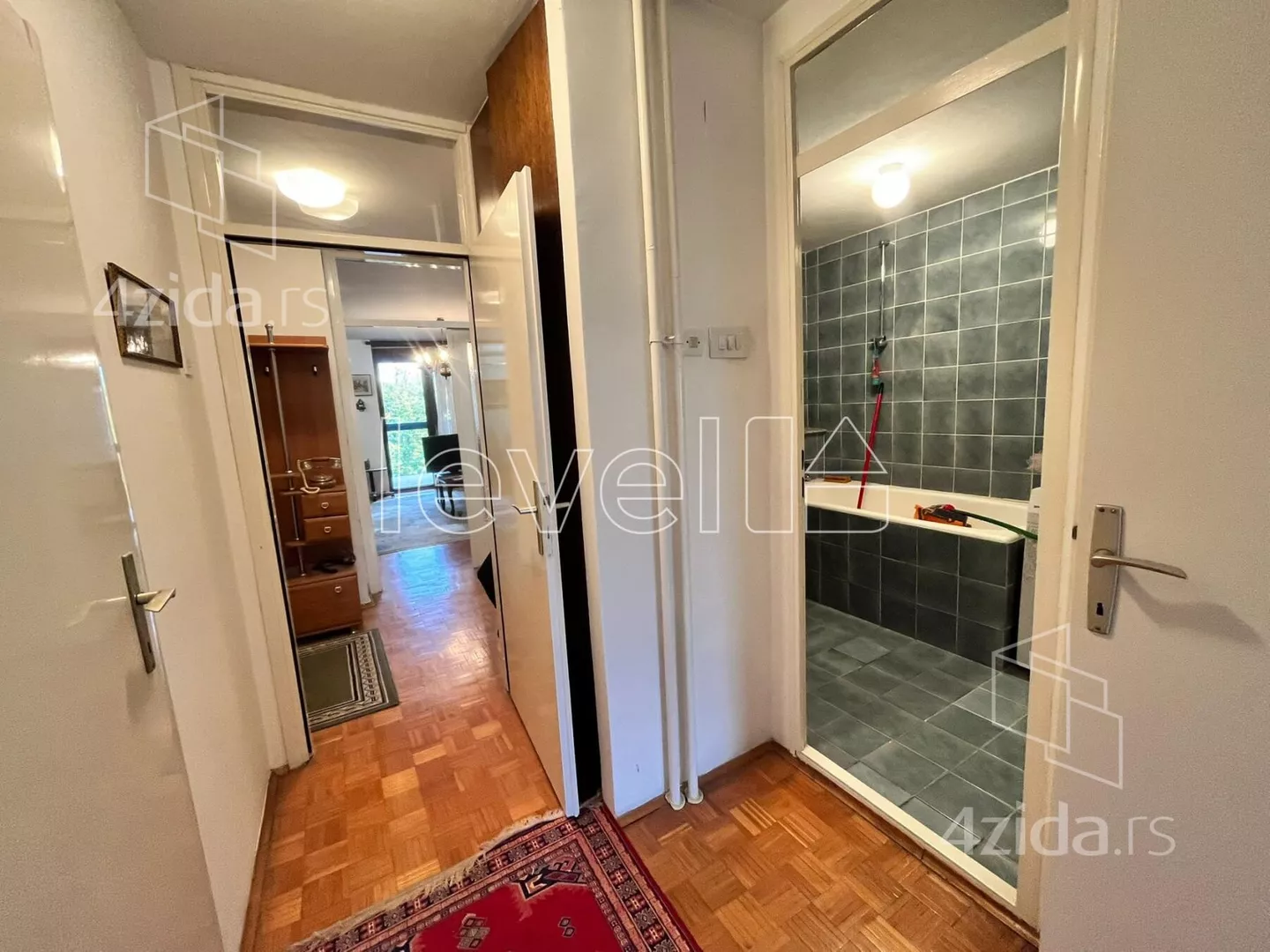 Troiposoban stan | 4zida