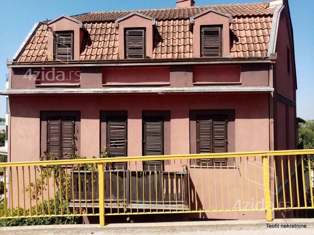 3-etažna kuća | 4zida