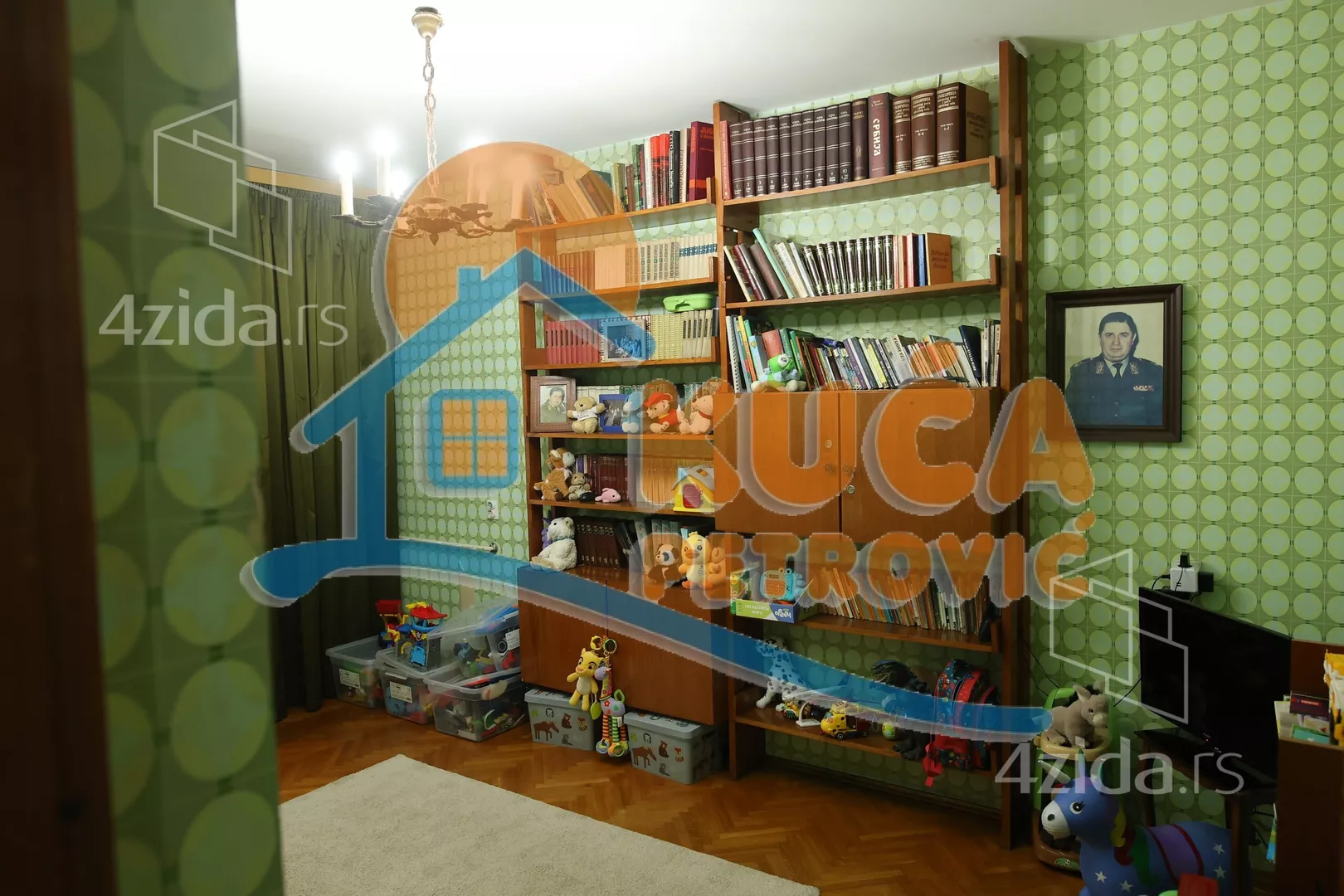 Četvorosoban stan | 4zida