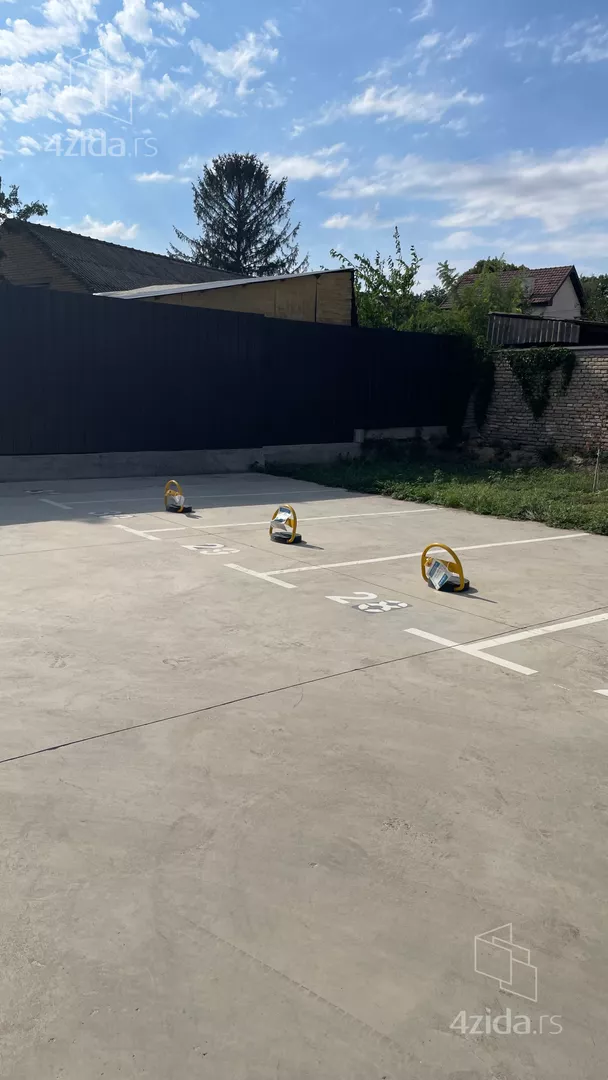 Parking | 4zida