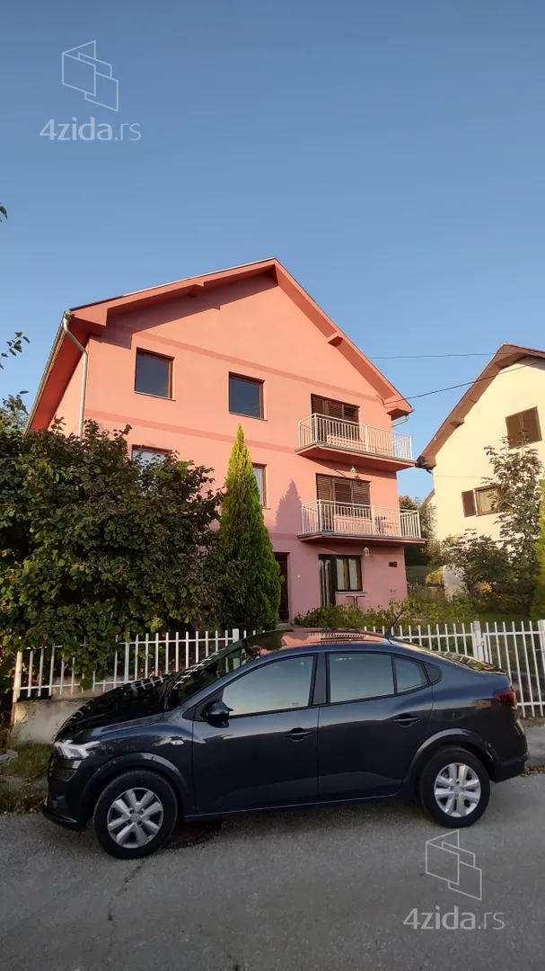 3-etažna kuća | 4zida