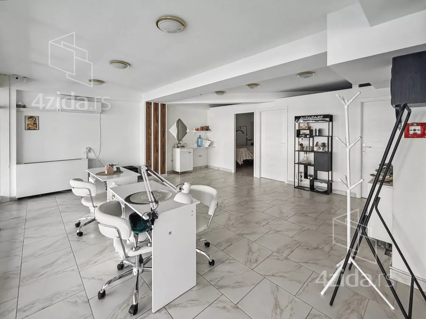 Poslovni prostor | 4zida