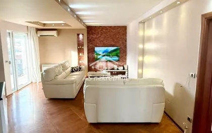 Palata Pravde | 4zida.rs