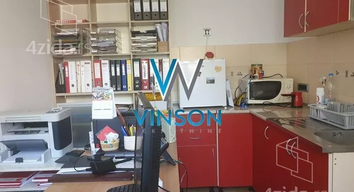 Poslovni prostor | 4zida