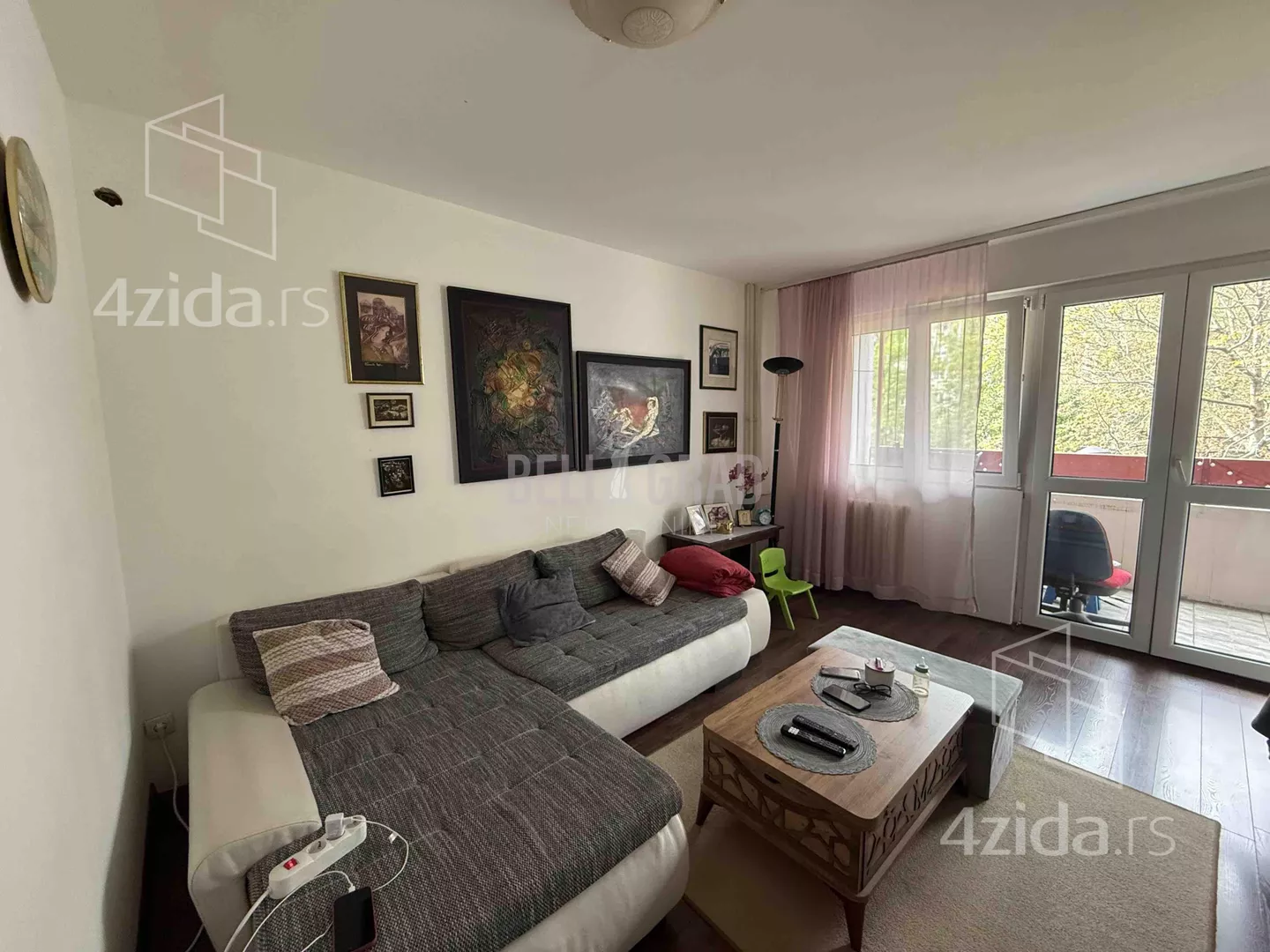 Dvoiposoban stan | 4zida