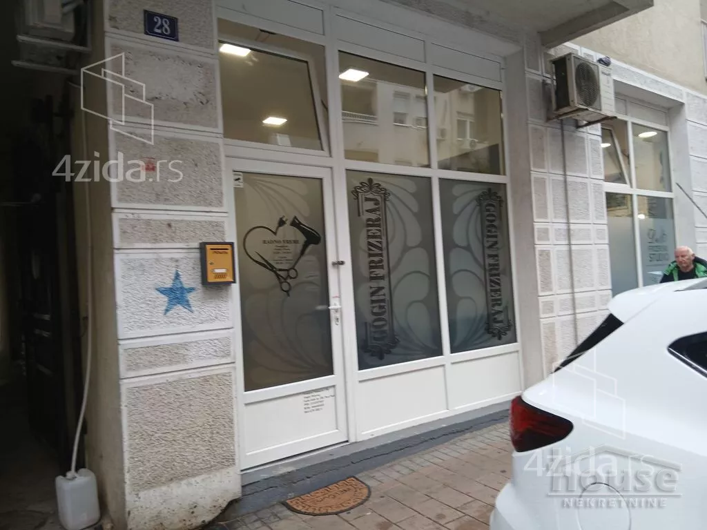 Poslovni prostor | 4zida