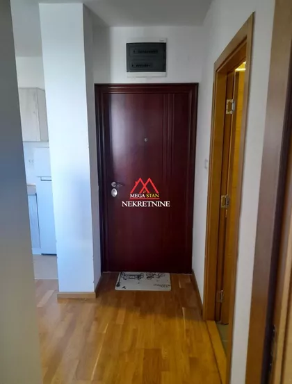 Trg Save Vukosavljeva | 4zida.rs